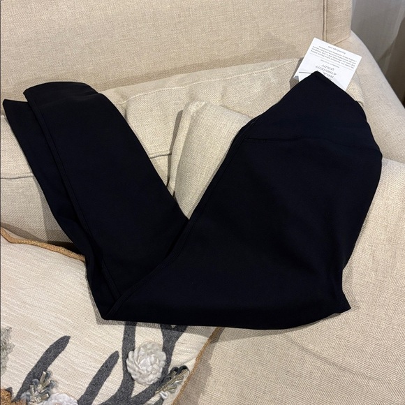 Beyond Yoga POWERBEYOND™ Strive Midi Legging 2.0 - Picture 8 of 10